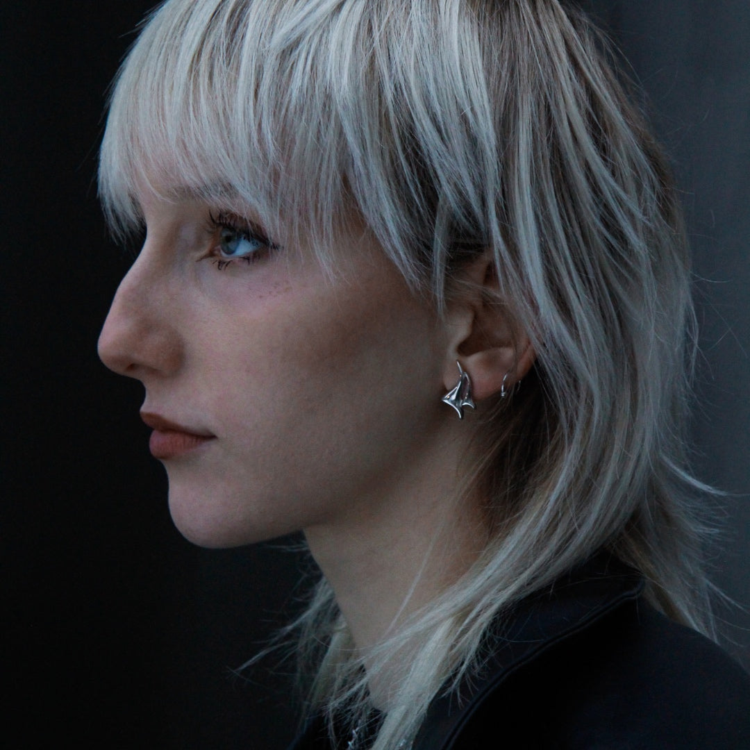 OBLIQUE EARRING SILVER